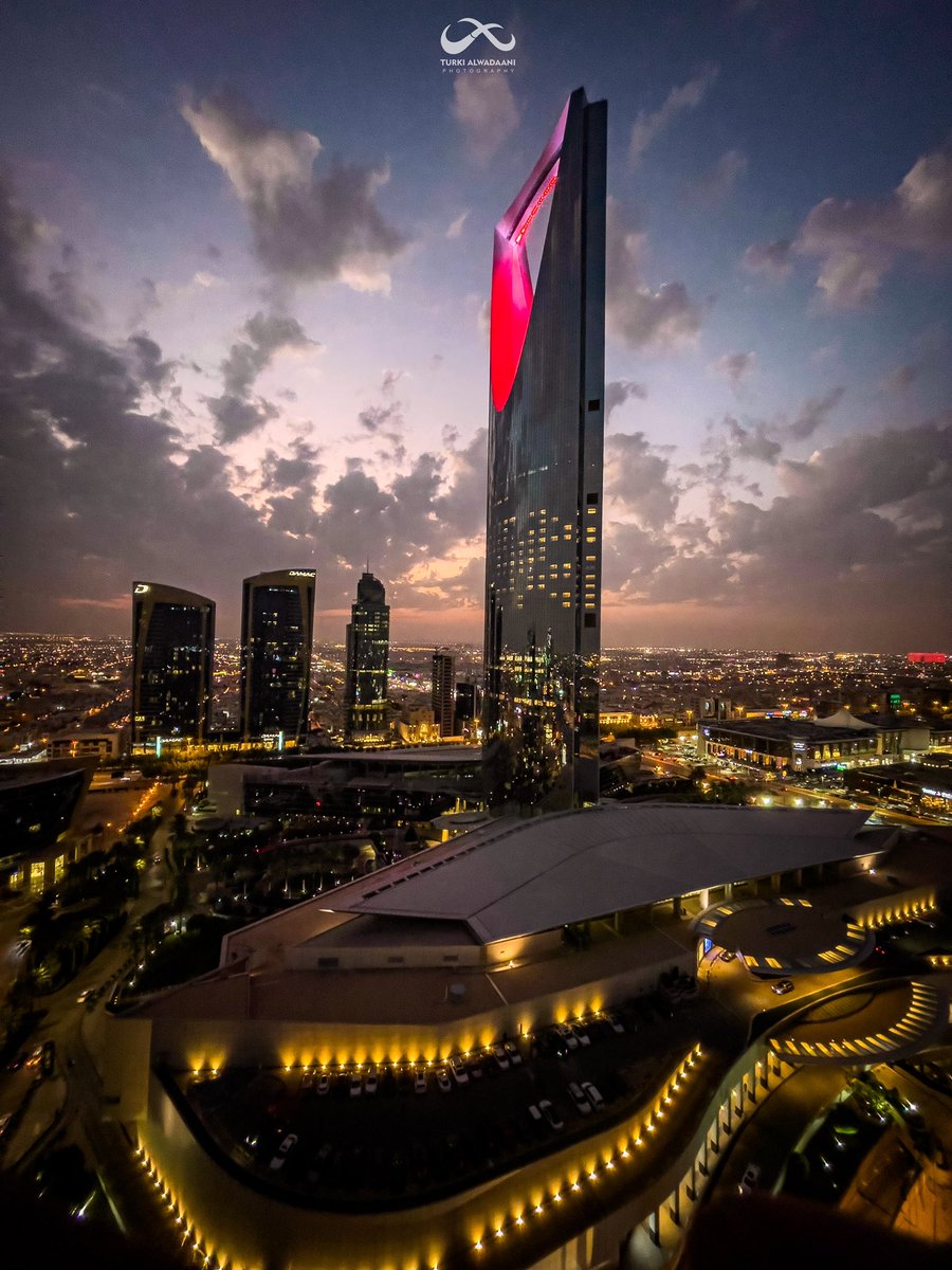 هذي الصورة بالجوال ولسى ما اشتغلت على النتايج بالكاميرا بس هذي الصورة تشويقة لكم 😉🔥🔥