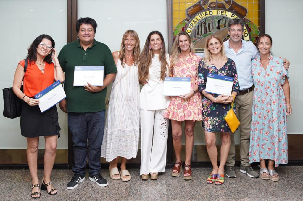 iadepp's tweet photo. Participamos del cierre de año del @HCDTigre. En su tarea de acercar las actividades del Concejo Deliberante a la comunidad se organizaron más de 60 talleres de educación financiera, educación ambiental y primer empleo para más de 1500 chicas y chicos. https://t.co/YKOhwQkKL3