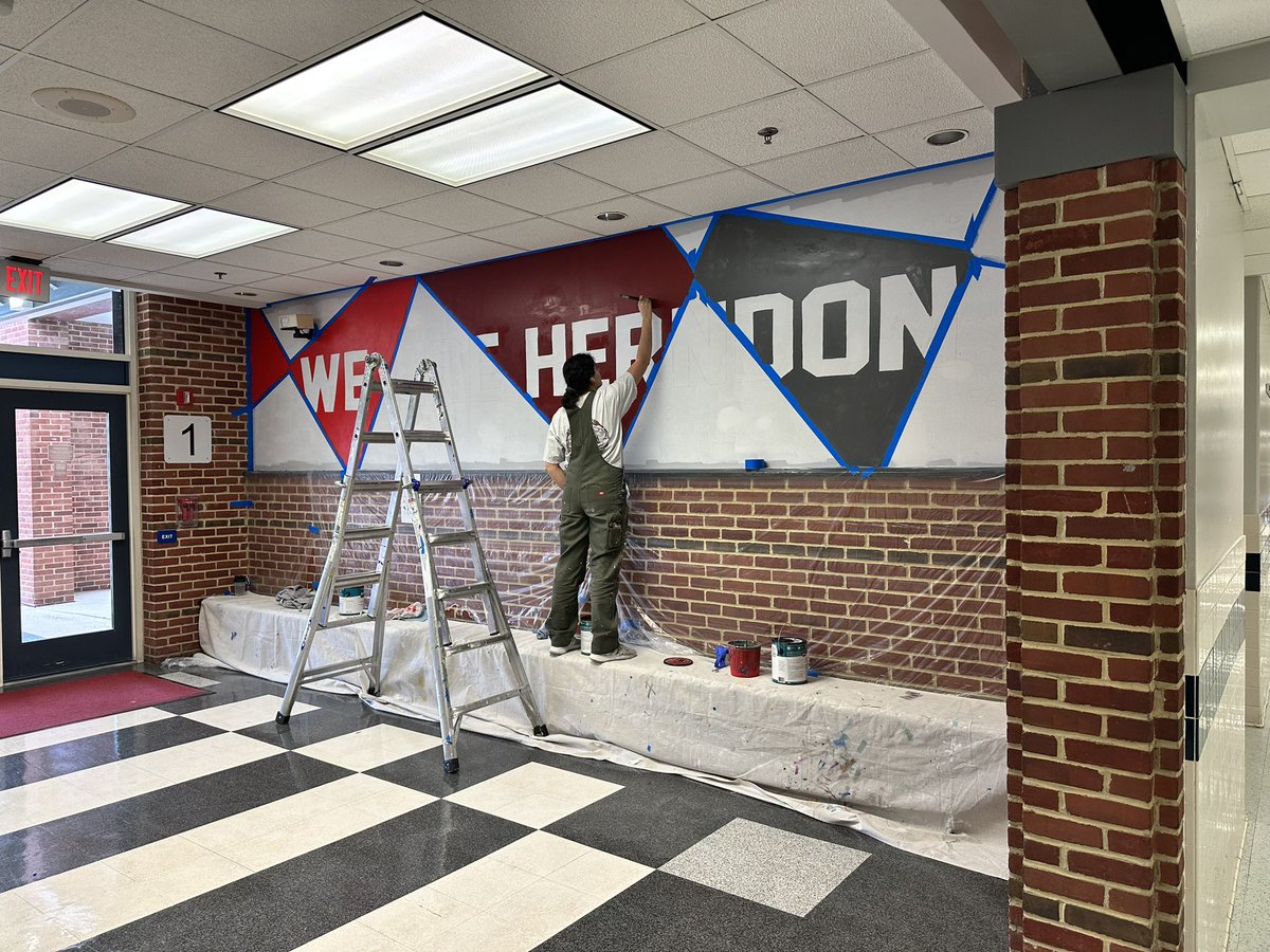 I LOVE watching the progress of our murals! What a beautiful update to our <a href="/HerndonMiddle/">Herndon MS</a> entrance ❤️