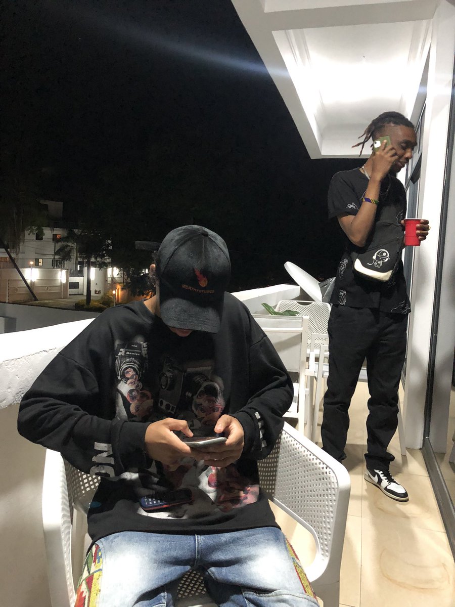 With my double trouble bros 🎊🍾 <a href="/DeejayChizon/">Dj Chizon</a> @djluswear