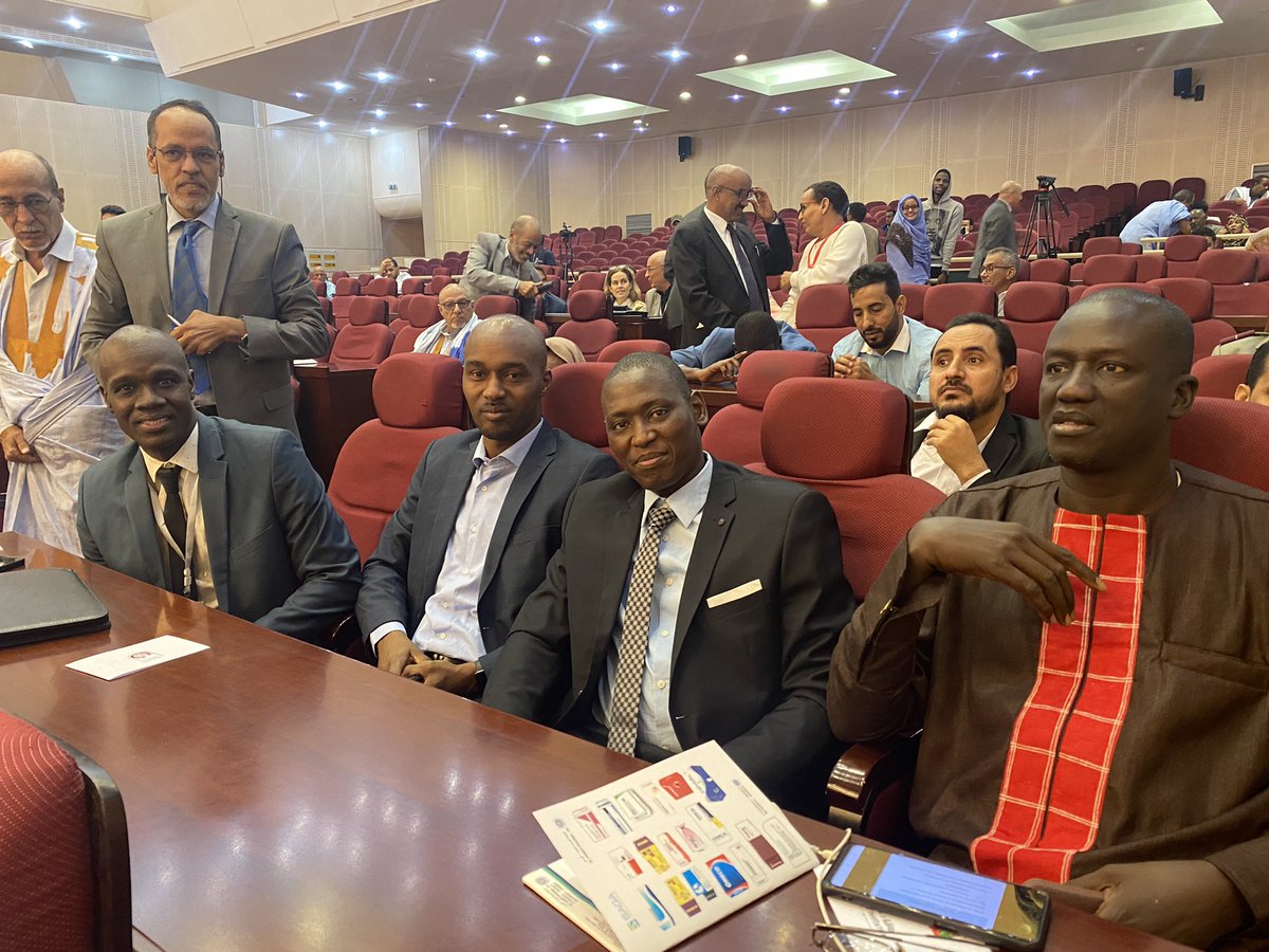 Docdiaguro's tweet photo. 8e congrès maghrébin d Uro de Nouakchott https://t.co/DV1u8oIXjO