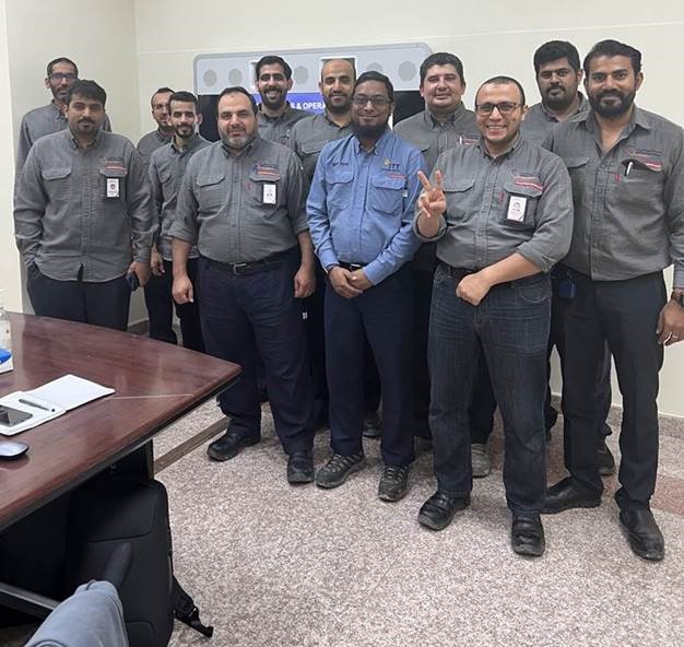 ITTPROServices's tweet photo. Congratulations to the ITT PRO Services Saudi team for completing #centrifugalpump reliability training for one of our key customers! Their training covered topics including #pump design, safe operation, and remote condition monitoring through the ITT i-Alert3. #ITT #PumpTraining https://t.co/RyhQdNBj53