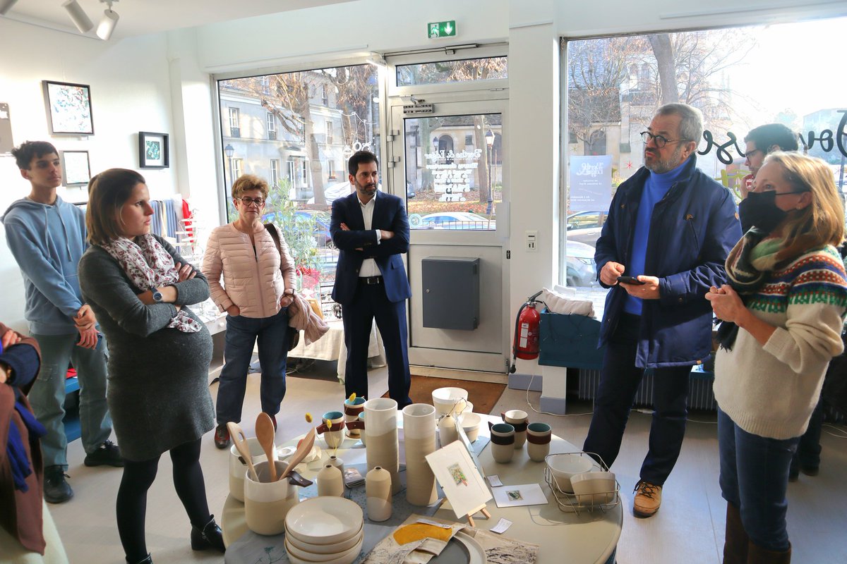 MarieLebec78's tweet photo. Ravie d'avoir présenté les associations Createurs78 et Les Ateliers de la Boucle au Président de la #CMA78.
De riches échanges sur les regroupements d'artisans au sein d'une boutique comme à #Marlyleroi et #Chatou. De belles initiatives pour mettre en avant le Fait en #Yvelines! https://t.co/M8aiEUOR0r