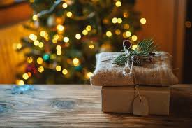 1. Choose #reusable or home made decorations
2. Plan a #zerowaste Christmas menu. 
3. Use #recycled wrapping for gifts
4. Choose a sustainable or reusable tree
5. Send e-cards online
6. Use led lights for decorating. 
7. Be a mindful gift giver this holiday season! 
#holidaytips