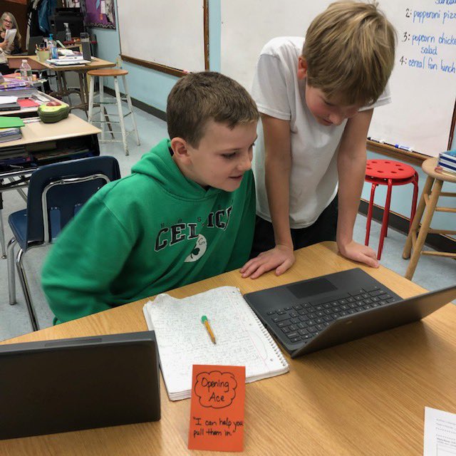 garmstrong331's tweet photo. Peer writing support in 5th grade! 💙 #RhodesUnited #PartnerWork #WritingStrategies #LearningFromPeers https://t.co/DeOrRSMchq