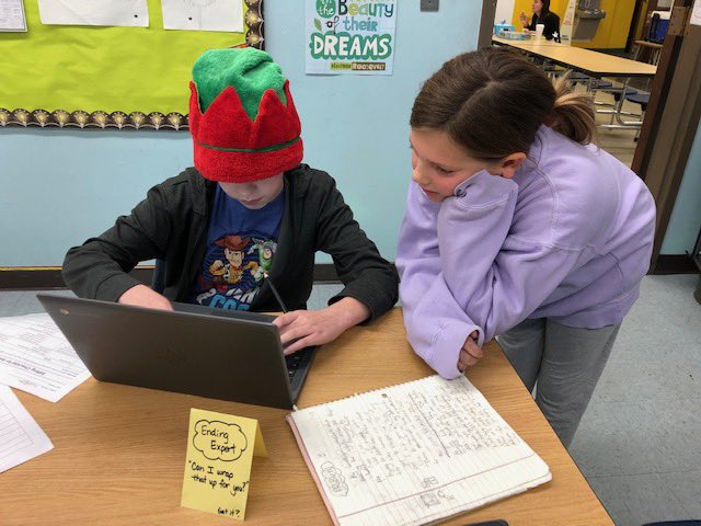 garmstrong331's tweet photo. Peer writing support in 5th grade! 💙 #RhodesUnited #PartnerWork #WritingStrategies #LearningFromPeers https://t.co/DeOrRSMchq