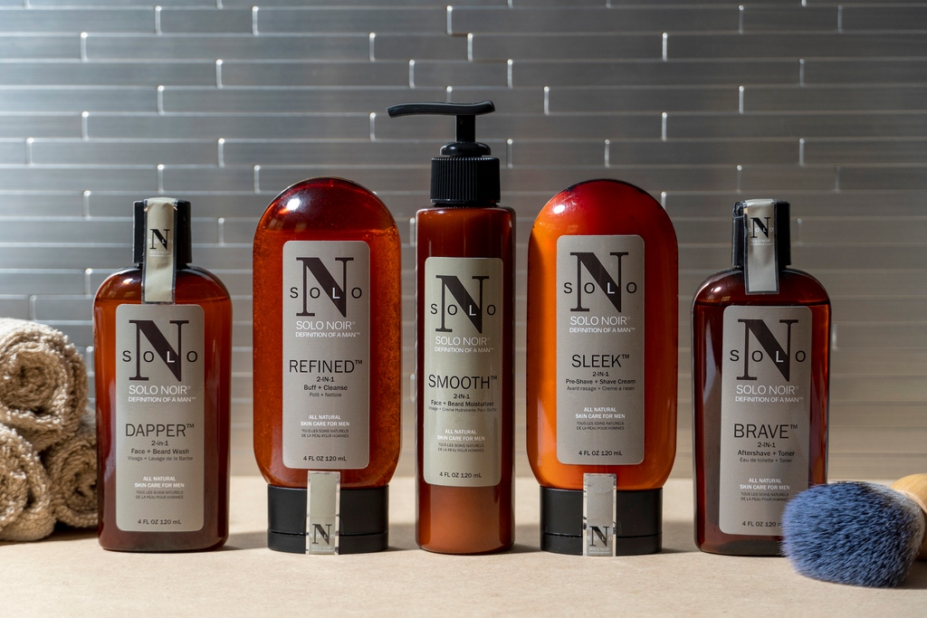 SoloNoirforMen's tweet photo. Save 15% on a COMPLETE GROOMING KIT. Offer ends Dec 24th use code COMPLETE15 to redeem offer. #xmasgifts #giftsformen #giftsforguys
#blackmensskinscare #menofcolor #mensskincare #mensskincareproducts #mensskincareroutine #mensskincareline #blackmensgrooming #blackmensbeard https://t.co/O9FAr1EBzi