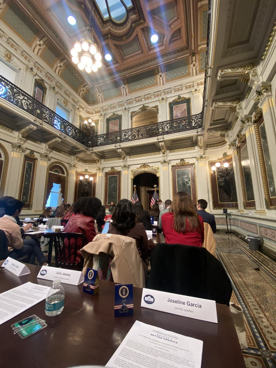 LetsUnpac's tweet image. A year ago, Un-PAC was on Day 11 of our 23 day #HungerStrike4Democracy. Yesterday, Un-PAC was at the table, inside the @WhiteHouse, for President Biden's Youth Communities in Action convening. (1/3)