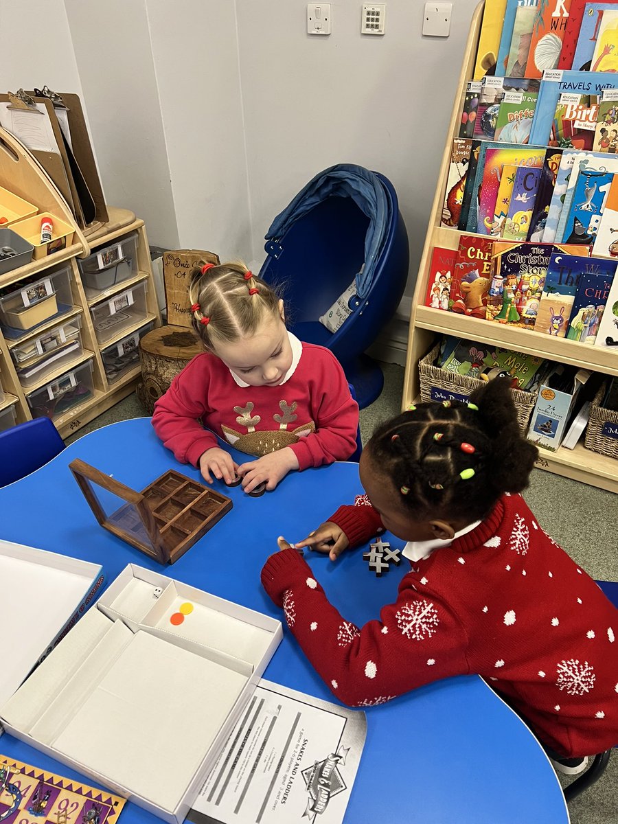 JDonaldsonClass's tweet image. Game day! The children loved playing games with their friends today. 🎄🎅🏻