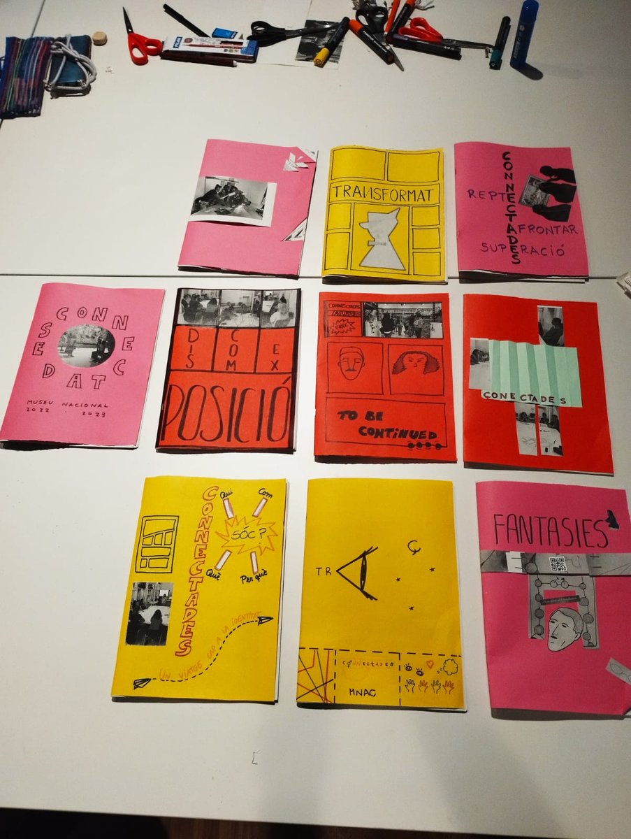 A la darrera sessió de formació del Projecte Connectades, les mestres han visitat l'exposició Constel·lació gràfica al CCCB. La <a href="/martacartu/">Marta Cartu</a>, formadora del projecte, era una de les artistes exposades. Un luxe poder comptar amb ella per acompanyar aquest any el projecte a l'escola.