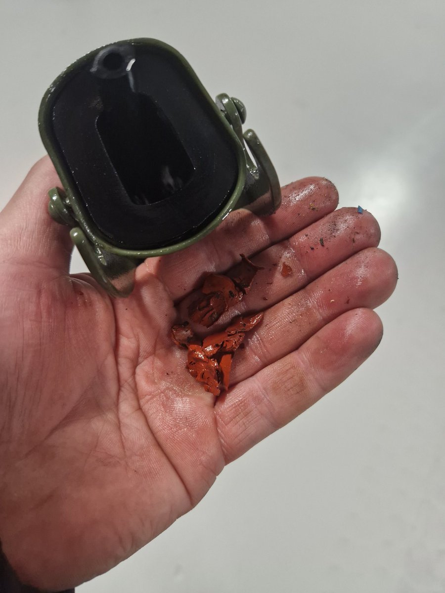 Dagens tips, byt ut era gamla jeepdunkar i plåt.