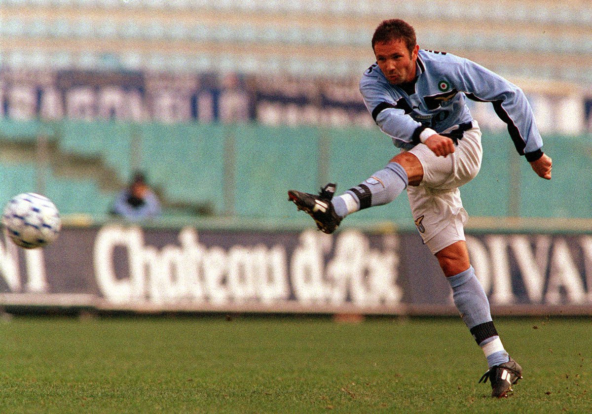 R.I.P. 
MIHAJLOVIC 🦅
#SinisaMihajlovic #SsLazio
#IrriducibiliLazio