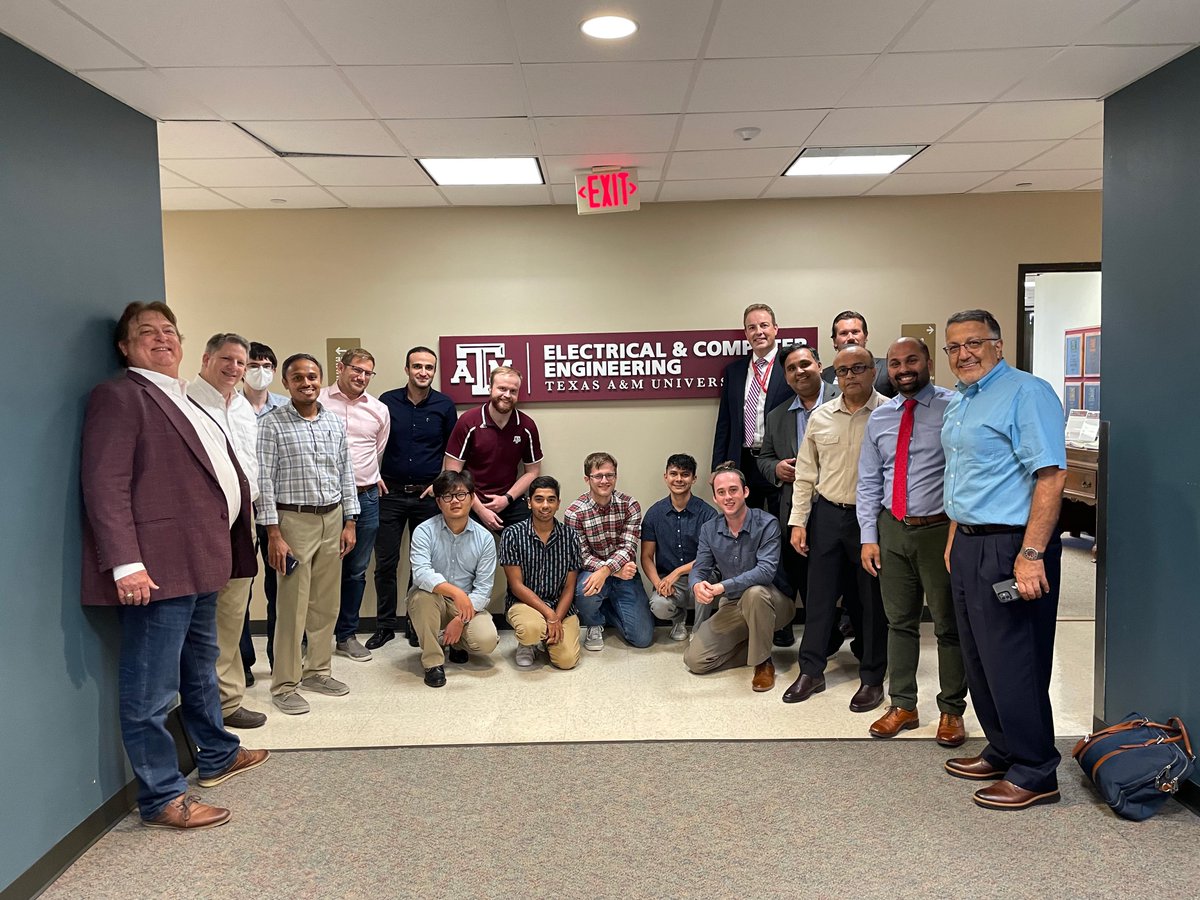 ARPA-E Program Director Dr. Peter de Bock & team visited ASCEND selectee @TAMU to review their design of a lightweight and ultra-efficient electric powertrain for aircraft propulsion that reduces the energy costs and emissions of aviation.

#ARPAEontheRoad
bit.ly/3HyxHFb