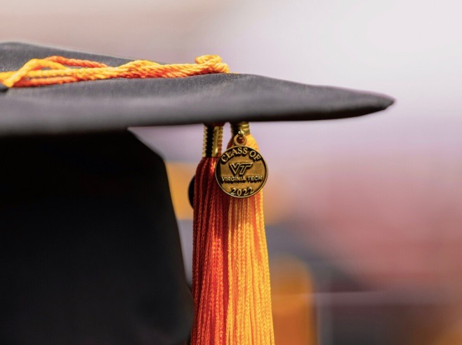 SanghaniCtrVT's tweet photo. Congratulations to @SanghaniCtrVT 2022 Summer and Fall Graduates! @VT_CS @VT_ECE #HokieGrad #VT22
https://t.co/kdXRz3V5VW https://t.co/846tHlmNlG