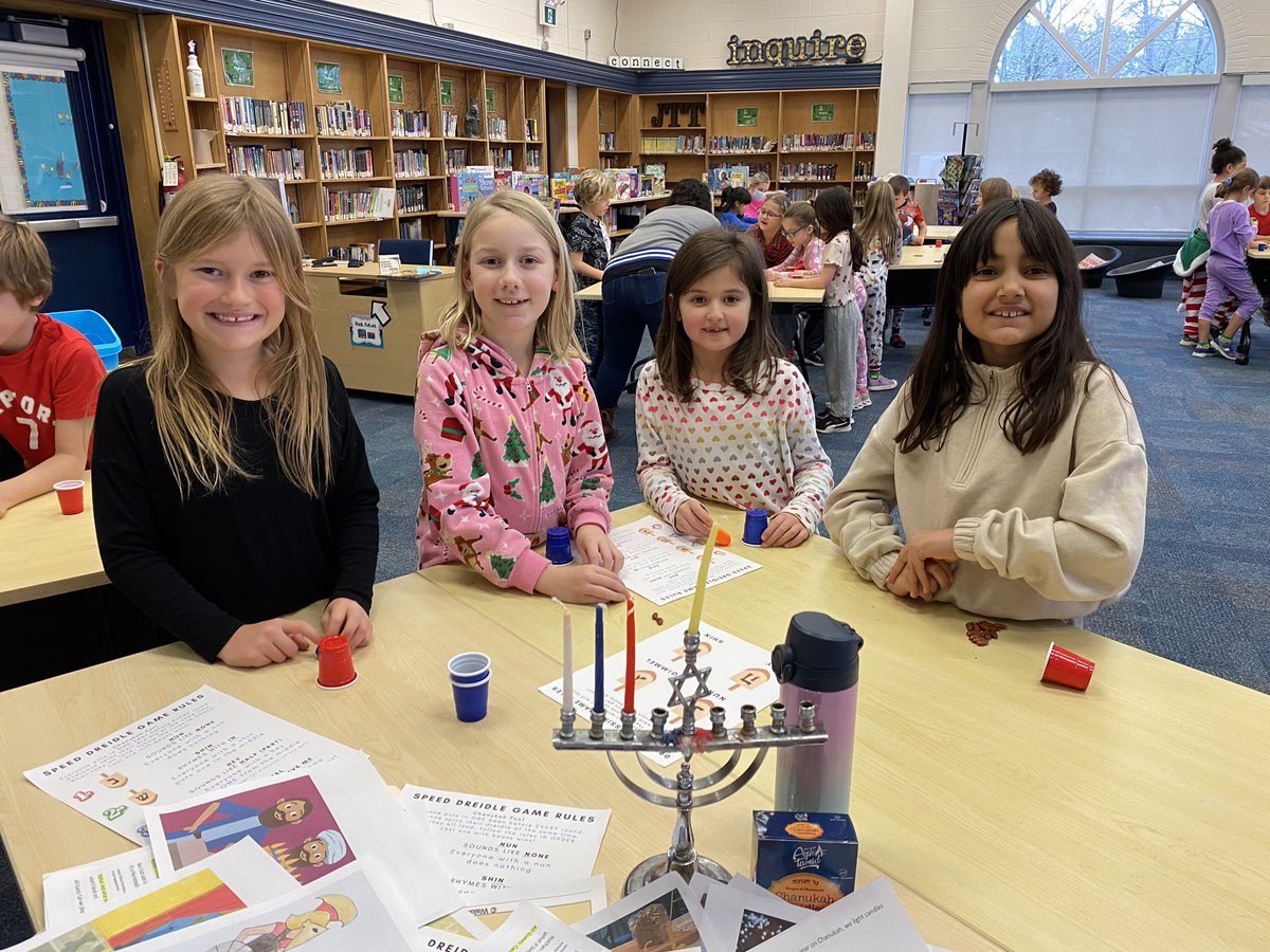 jen_cormier's tweet photo. Learning how to play Speed Dreidel! Thanks Mrs Charland🕎👏🏼 https://t.co/j8cqW3OPyi