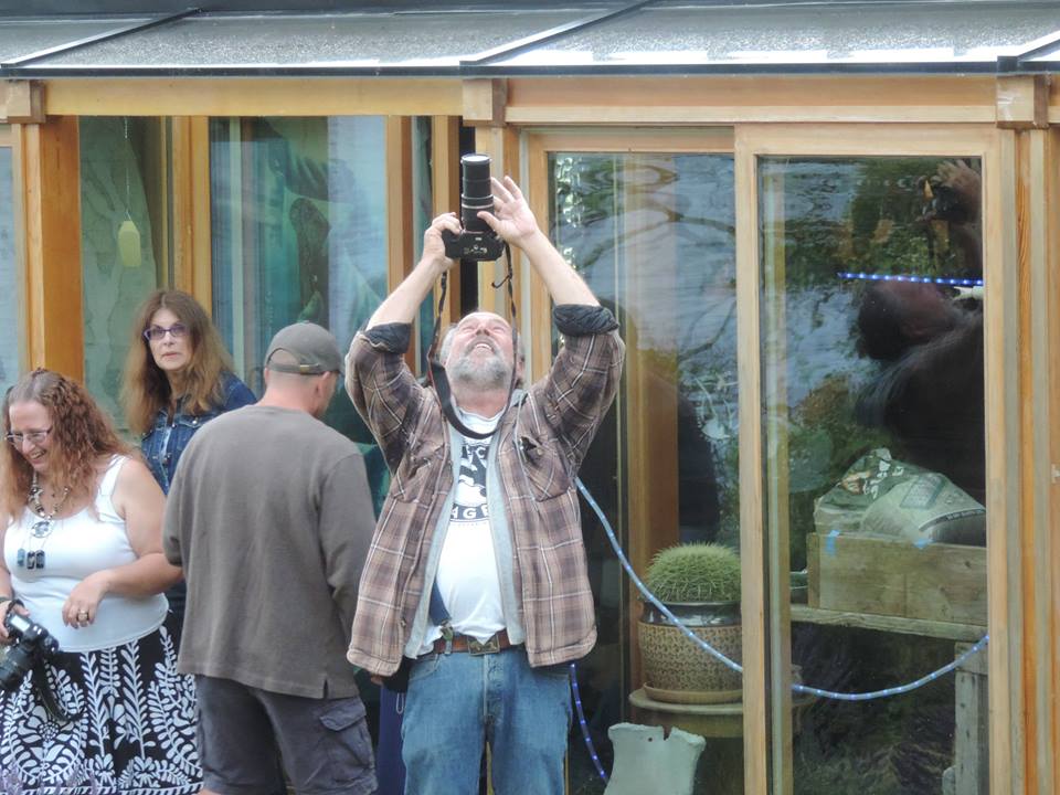 jeffrey_ventre's tweet photo. Remembering Ken
personal photos with @orcawild @ChicaMaps Howie, Tim et al
1st time he saw a drone (my DJI Phantom 2B at @CWROrcas - see pic) was at #Superpod3. He loved it & immediately saw utility; now standard equipment for #Blackfish research cc @OrcaSOS #RIP friend https://t.co/SwiOdwd9Cj