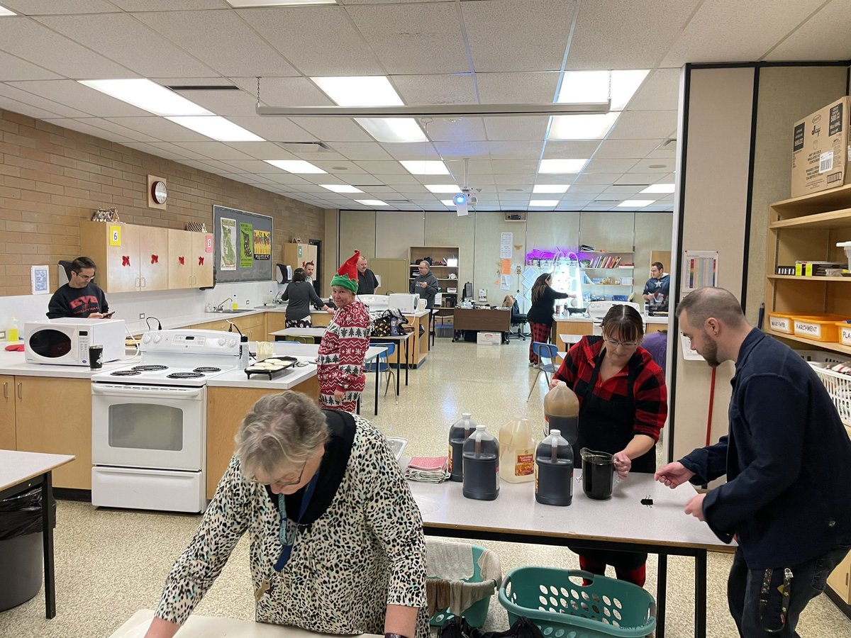 Stephanie Davies tweet media