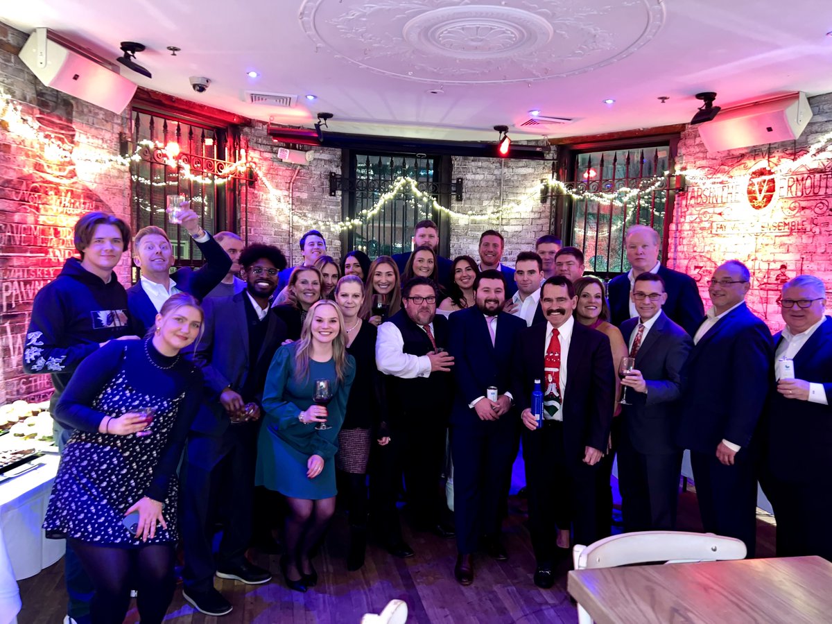 DaleyAndAssoc's tweet image. Last night we had our Holiday party! It was a great way to wind down the year and celebrate our amazing team🎄♥️
