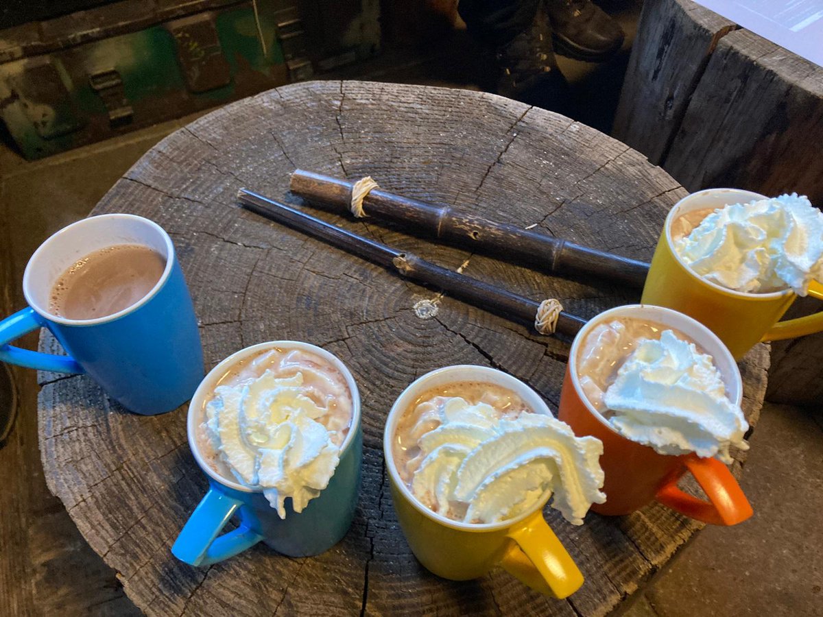 OutbackXplorers's tweet image. Vandaag een afsluitdag van Module 1. Bedrijfsplannen presenteren, elkaar feedback geven en ....... hop, door naar het vaste contract.
Onder leiding van @DickGorter.
#werkenbijOutback #eigenonderneming #Franchise