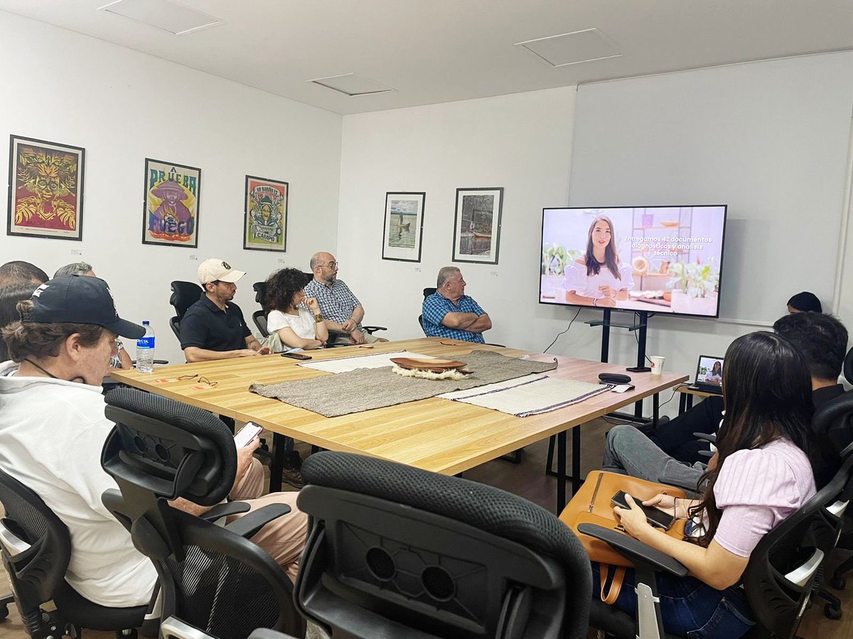 rappacifico's tweet photo. 🎙#AEstaHora desde el Centro de Experiencia Pacífico Colombia recibimos a los actores estratégicos de la cadena de valor del turismo del Pacífico, en este espacio socializamos con ellos el cierre del proyecto Turismo Región Pacífico… https://t.co/rbNu5lJWM1