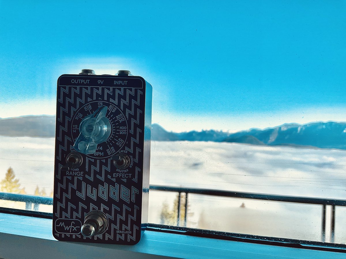psychprofits's tweet photo. We thrive outside the boxes we live &amp; work in, we think in, we are defined by, we travel within, we hold &amp; we utilize.

Judder in repose, ready for live action tomorrow.

Hope everyone does something uplifting, heart-pumping &amp; creative outside the box this weekend!

@_mwfx_ https://t.co/T0z4vXgFjS