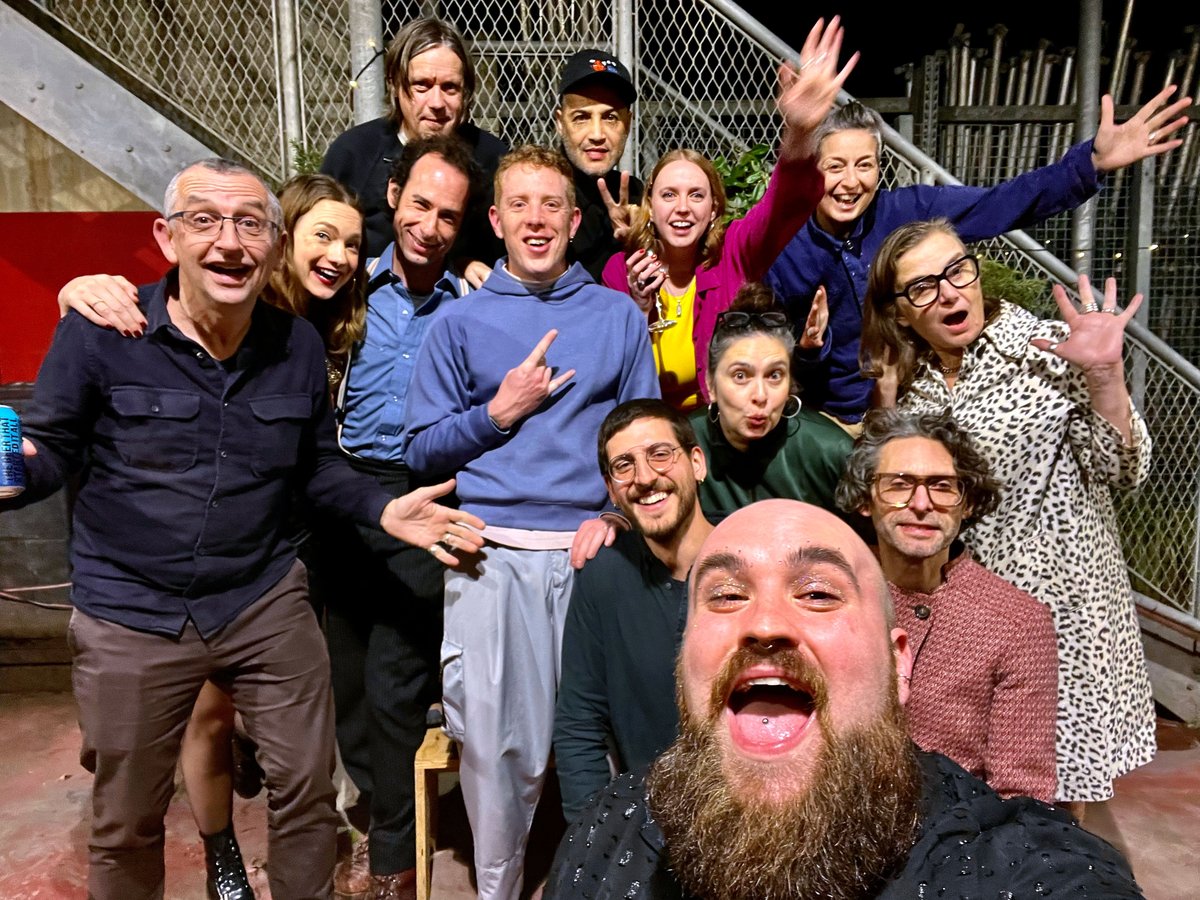 blasttheory's tweet photo. Merry Christmas Blast Theory friends and family!

[ID: group selfie taken at the 2022 Blast Theory Christmas party.]

#Christmas2022 #BlastTheory #InteractiveArt #XmasWorkParty https://t.co/Ot6qdWzasN