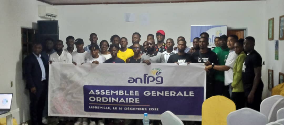 anfpg's tweet photo. 9️⃣e ASSEMBLÉE GÉNÉRALE de l'#ANFPG
Un nouveau mandat de 4 ans été confié par les délégués au Comité Exécutif et son Bureau Directeur composé de :
✅ Rémy EBANEGA (Président)
✅ Dr Axel NGUEMA EDOU (Vice-président et Trésorier Général)
✅ Livia MOUKAGNI (Secrétaire Générale) https://t.co/H3Tstg75nd