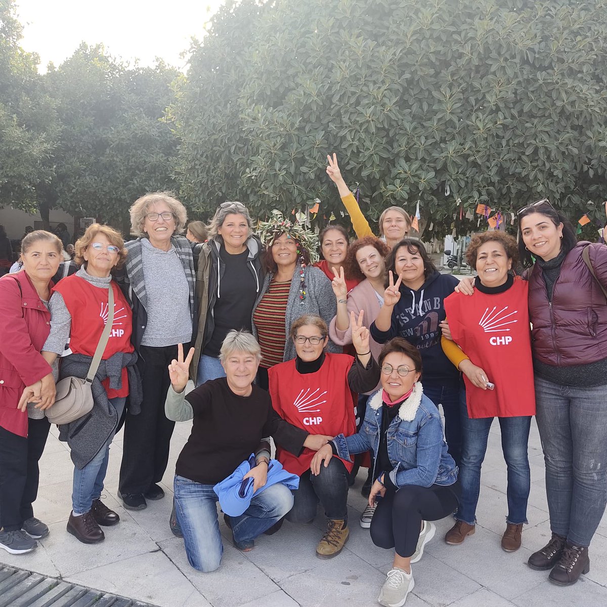 datcakadinplt's tweet image. Bugün tüm antidemokratik uygulamalara, seçmen iradesinin gaspına karşı çıkmak için meydandaydık! 
📢Datça Kadın Platformu olarak milyonlarca yurttaşın oyları ve iradesiyle seçilmiş İstanbul Belediye Başkanı Ekrem İmamoğlu’na verilen hapis ve siyasi yasak kararını kabul etmiyoruz!