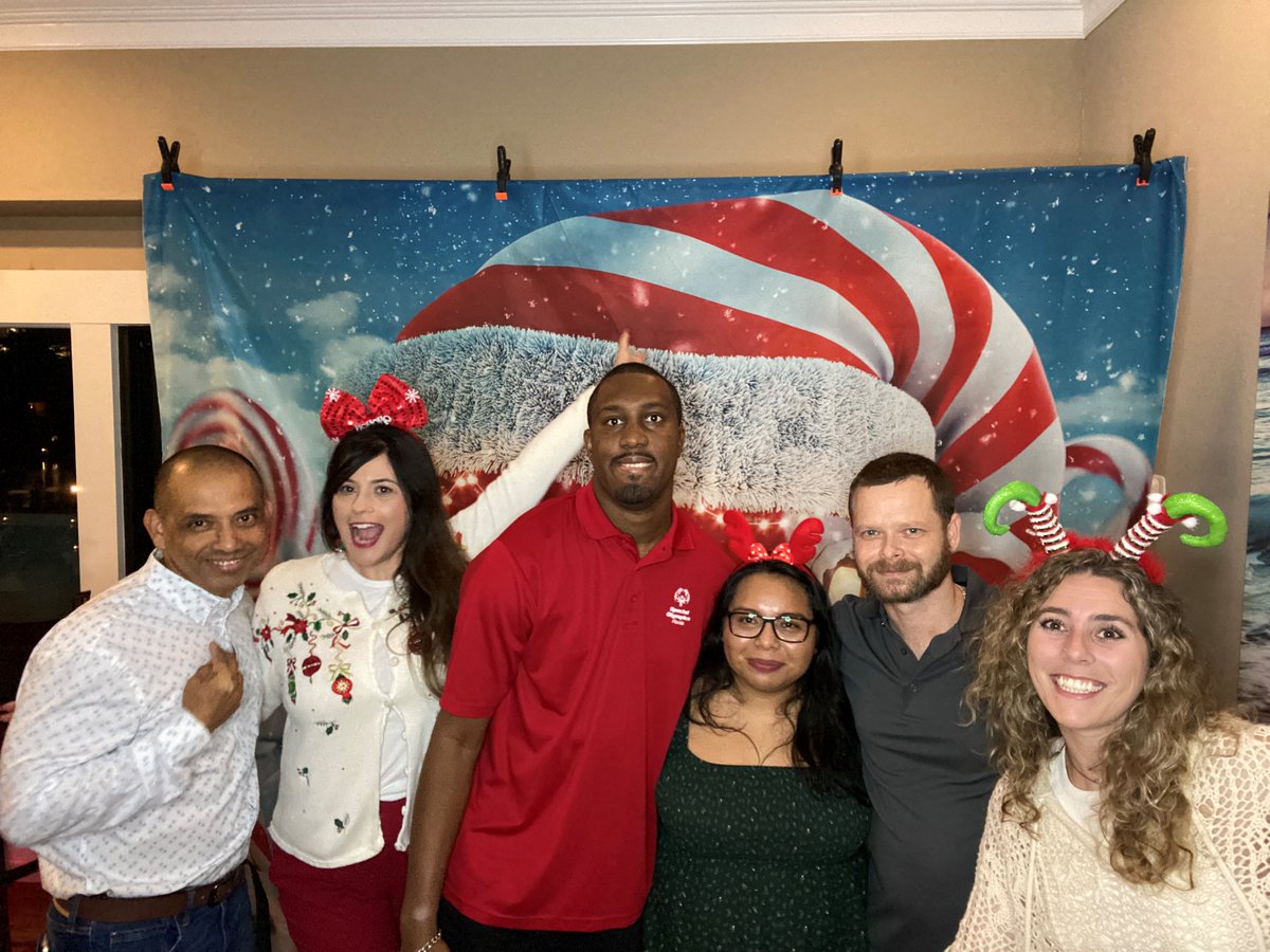 GetNextLevelNow's tweet photo. Another successful Next Level Holiday Party for our Jupiter, FL location! We love spending time with our hard working team during the most wonderful time of the year! What does your company do for the holidays?
#GetNextLevel #HolidayParty #Culture #Team #AVtweeps https://t.co/zQXU6dTXqA