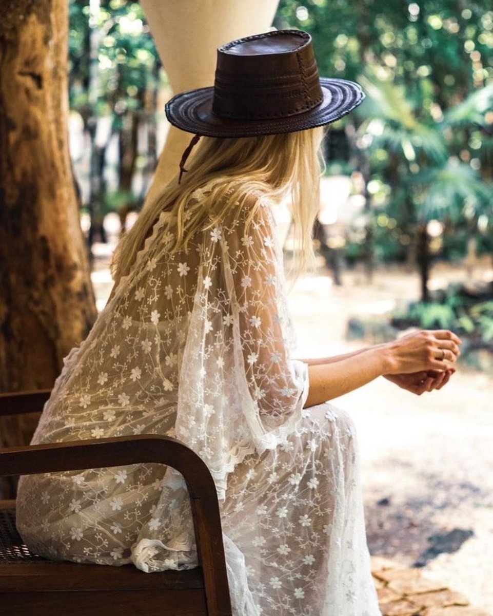 Scala Dei Turchi Sicily spread
⠀⠀⠀⠀⠀⠀⠀⠀⠀
Who said you need a full on wedding gown for your beachside nuptials?  We're loving this sheer flowy kaftan with a chic white bikini or one piece underneath.
⠀⠀⠀⠀⠀⠀⠀⠀⠀
🌎 <a href="/holistikatulum/">holistikatulum</a>
👒@islandtribe_
👗 @islandtribe_
