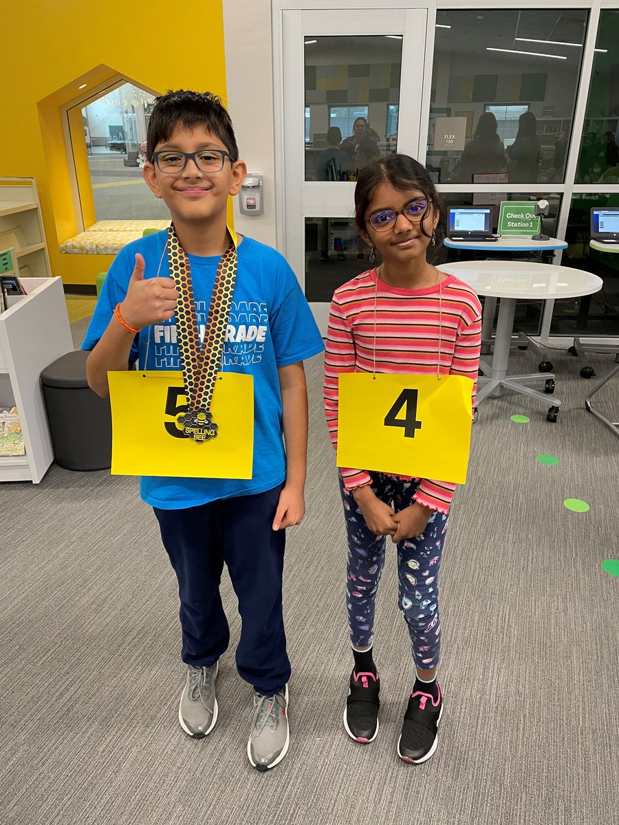 smithelem_Noel's tweet photo. Congratulations to our Smith 🐝spelling bee 🐝winner, Arnav Jain!  Our runner-up is Tarika Aravind. All of the spellers did a great job today.  Be sure to support Arnav in the district spelling bee on January 19 at 5:30 PM at the Hunt Middle School cafe! #SMITHSTRONG💪 https://t.co/N41ZJElKaB