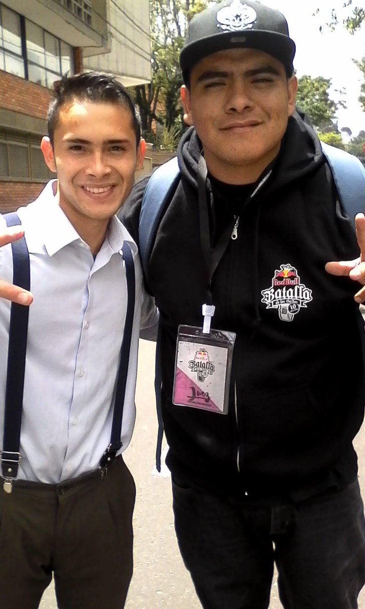 santiagoCRuiz11's tweet photo. Desempolvando el baúl de los recuerdos
#azcino #mexico #RedBullBatalla #miami #Bogota https://t.co/sPmj6vZU44