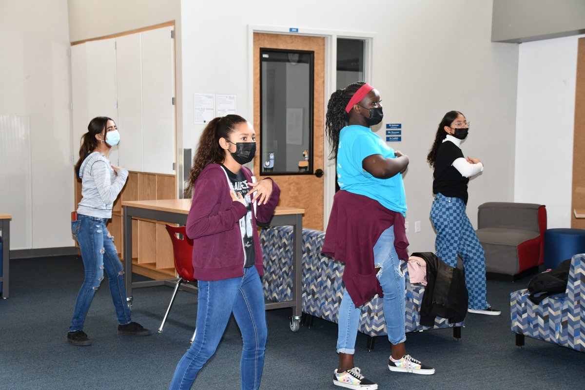 BreakthroughKD's tweet image. Hey Breakthrough 7-10th Graders!

We have Saturday School TOMORROW, December 17th from 8 a.m. - 1:30 p.m. We will have many amazing opportunities to celebrate the arts and you DON'T want to miss it! 

See you Saturday!