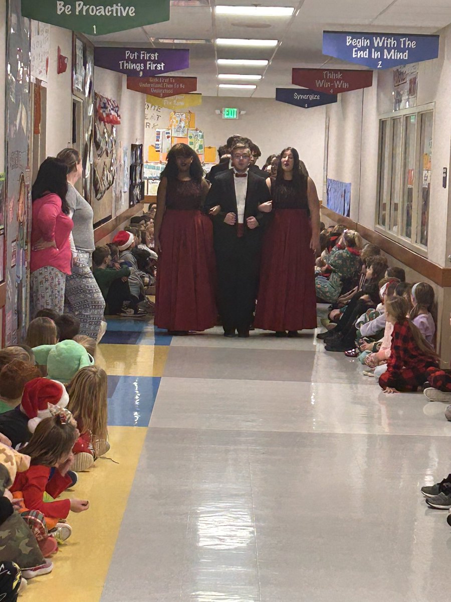 CenLeaderInMe's tweet photo. Today we had two Lebanon High School groups come to Central! The FFA shared poinsettias that they grew and the Madrigals spent time caroling in our halls. We love our high school Tigers! @LebanonHSTigers @Lebanon_Schools https://t.co/zBxkpDc3dw