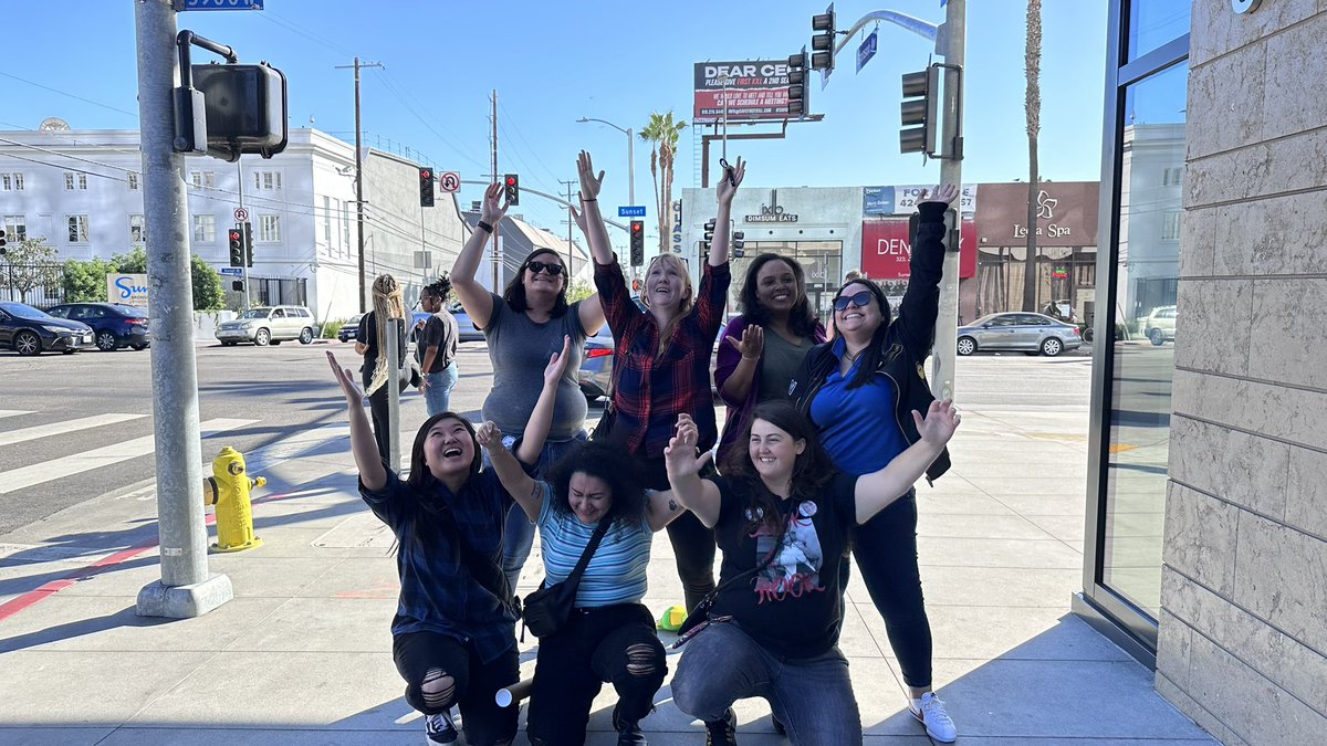 melaniemunie23's tweet image. For my #FirstFeature I gotta shout out my semis ❤️ I love all of you with my whole heart!!! I&apos;ve learned so much from you guys and I can&apos;t wait to learn even more :) such a beautiful, talented group of women right here!! #SaveFirstKill