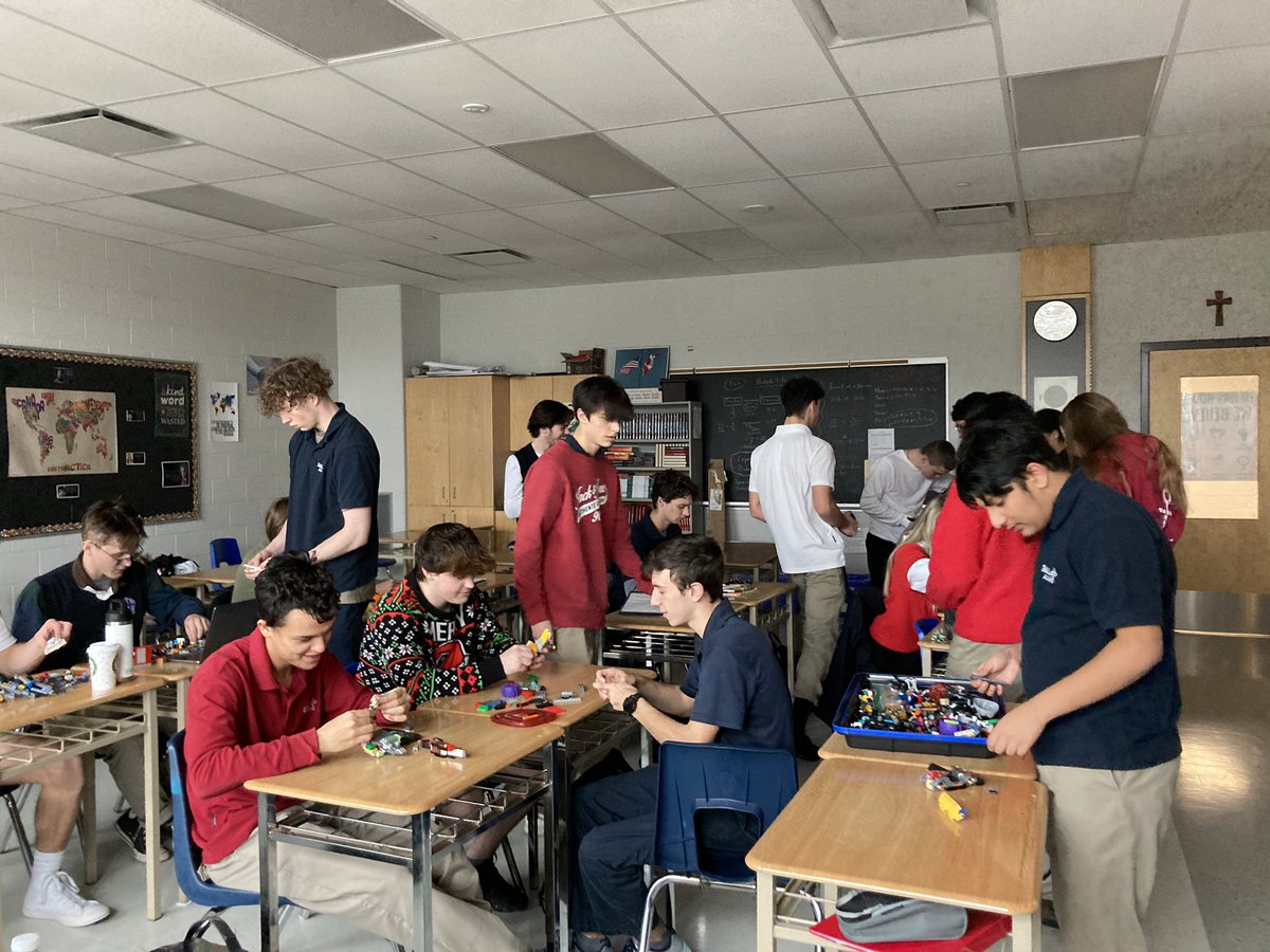 SAB_English's tweet photo. Consolidating understanding and applying creative thinking. And playing with #lego! ENG 4U’s building the boat and sharing knowledge of personification and symbolism in @omarelakkad’s #WhatStrangeParadise. https://t.co/1Ql6j3cYbe