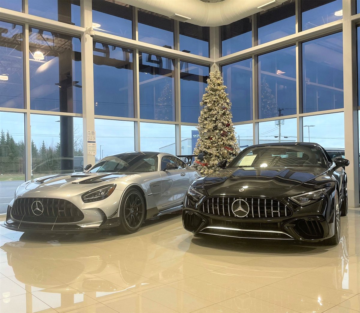 MercedesMoncton's tweet photo. It's beginning to look a lot like Christmas here at Mercedes-Benz Moncton! 

🎄 🎅☃️ https://t.co/BPfeULArtr