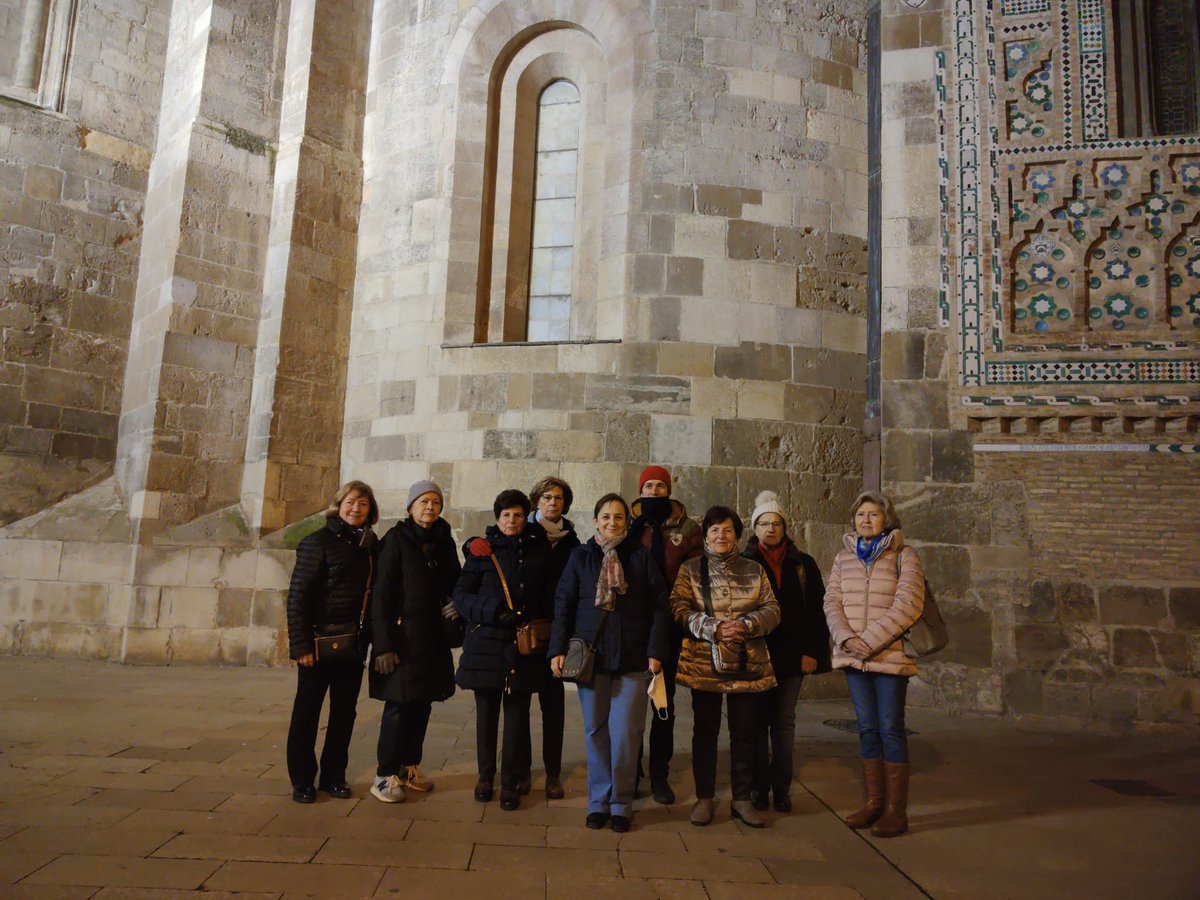 Con una foto grupal, terminamos la visita guiada 🚩del Club Sénior #ElOlivar por la  "𝗭𝗮𝗿𝗮𝗴𝗼𝘇𝗮 𝗠𝘂𝗱𝗲́𝗷𝗮𝗿"

Consulta el calendario de próximas actividades👇🏻
elolivar.com/index.php?acti…