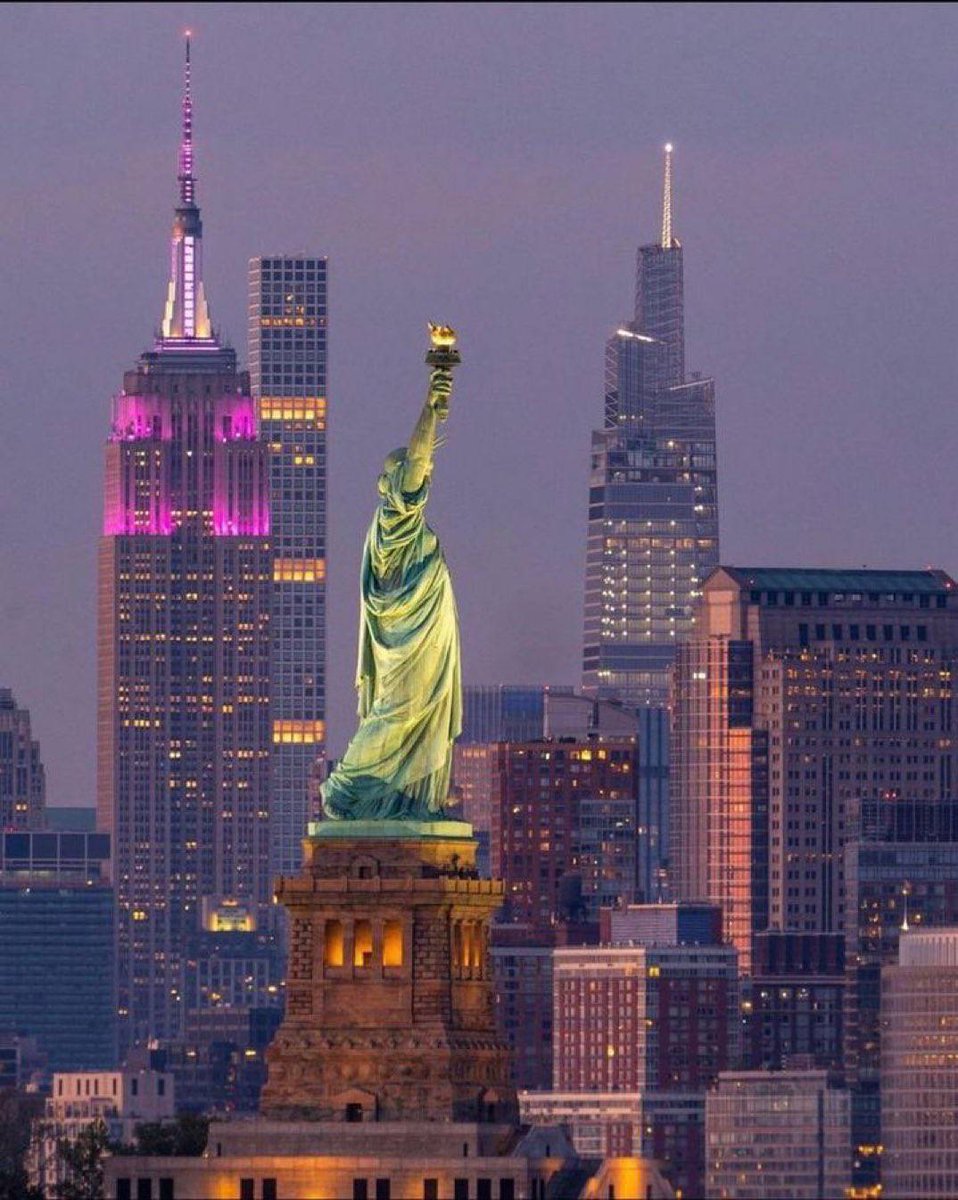 G10Sahrishkhan's tweet photo. New York https://t.co/zJeMVQlwDG