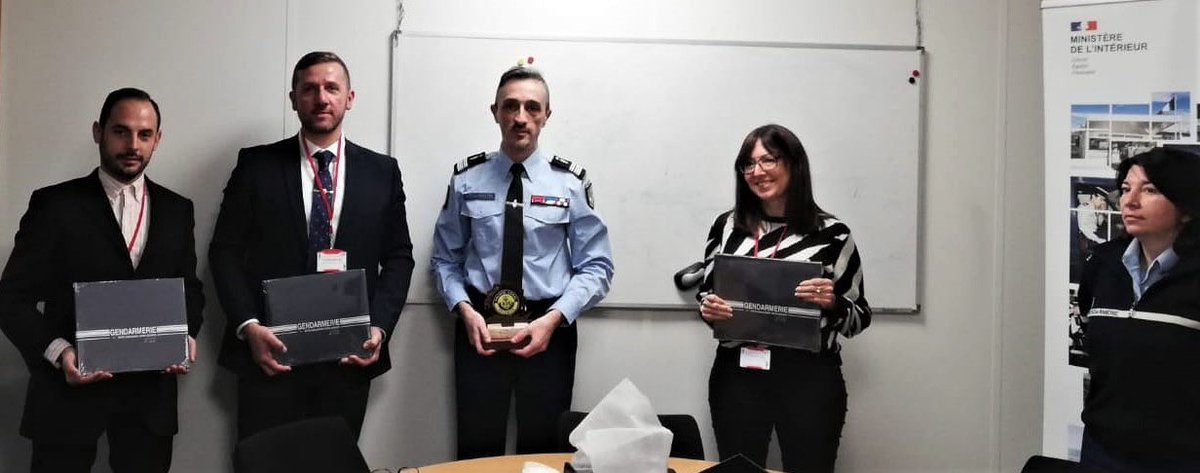 PoliciaLocalValència tweet media