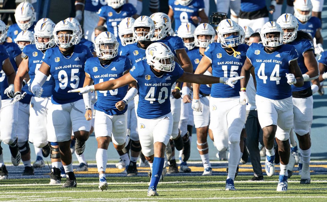 revis__'s tweet photo. After an amazing visit I am grateful to say I have received an offer from San Jose State University! @SanJoseStateFB https://t.co/WrYzcnY2wX