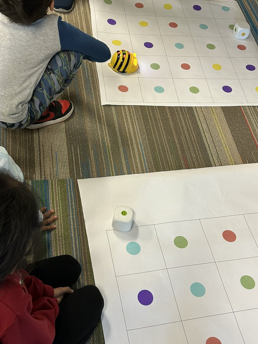 MrsOvertonNC's tweet image. Thankful to our AMAZING DLC team for this session with some @WhiteOakElem firsties!! @roddywood @tanya_churchill #CodingForAll