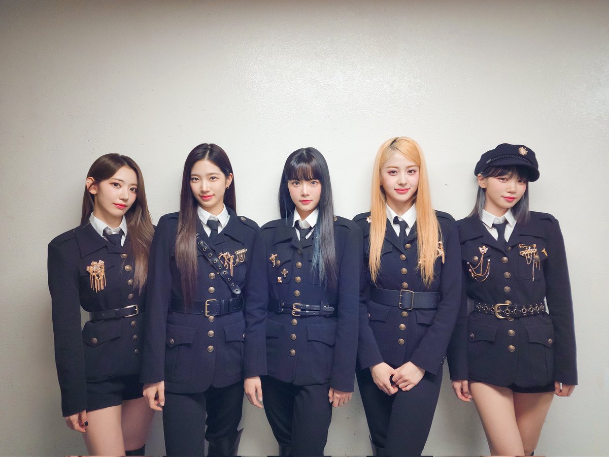 wrapping our schedule at 2022 KBS Song Festival🥳 it was a really fun festival!!! did you enjoy the show fearnots~??