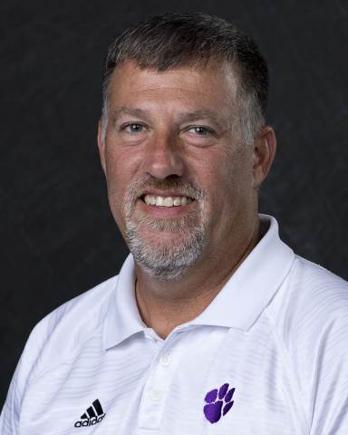 DarlingtonTiger's tweet photo. Brent Bell and Kevin Hunt have been named among the Class A-D1 Assistant Coaches of the Year. Bell was selected for his work as offensive coordinator, and Hunt was selected for his work as defensive coordinator. Congratulations, coaches! 

Full story: https://t.co/Tw8Mb1Dl4n https://t.co/JrK5Ixcf2j