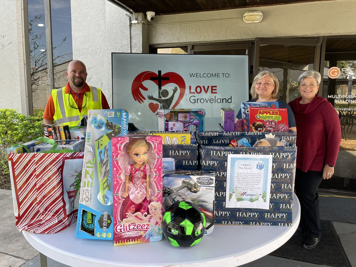 Our Florida Sand division stepped up for families in need in the Central Florida area. Employees donated 205 toys that went to The Way Center in Haines City and Love Groveland in the city of Groveland. <a href="/CEMEX_USA/">Cemex US</a>