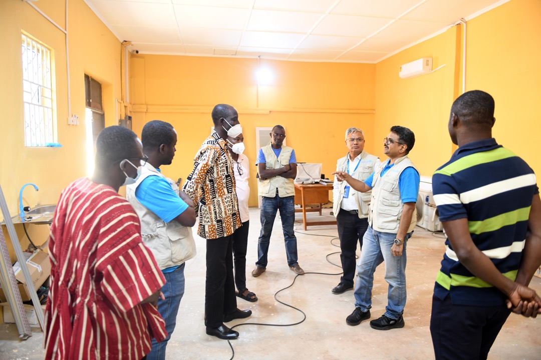 UNICEFGhana's tweet photo. More than 2 million residents of Ghana’s Northern Region will benefit from the newly-installed 𝐰𝐚𝐥𝐤 𝐢𝐧 𝐜𝐨𝐥𝐝 𝐫𝐨𝐨𝐦.

The cold room which includes a new power generator will ensure vaccines are kept safe for children &amp; families in the region.

#ForEveryChild, vaccines. https://t.co/TSpt2ZCLKa