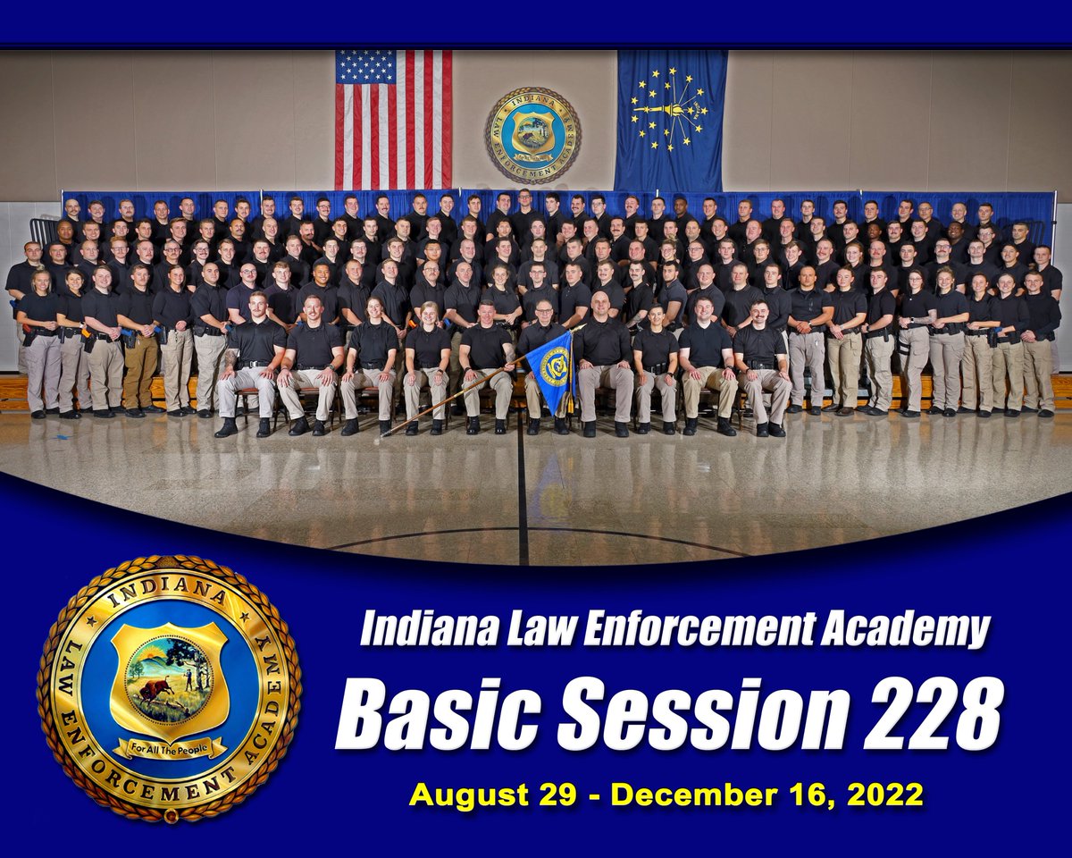 IndianaLawEnfo1's tweet photo. Congratulations to the 228th Basic Session of the Indiana Law Enforcement Academy!  #ILEABasicClass228 #IndianaPolice #ThinBlueLine https://t.co/t9jWEk7nBw