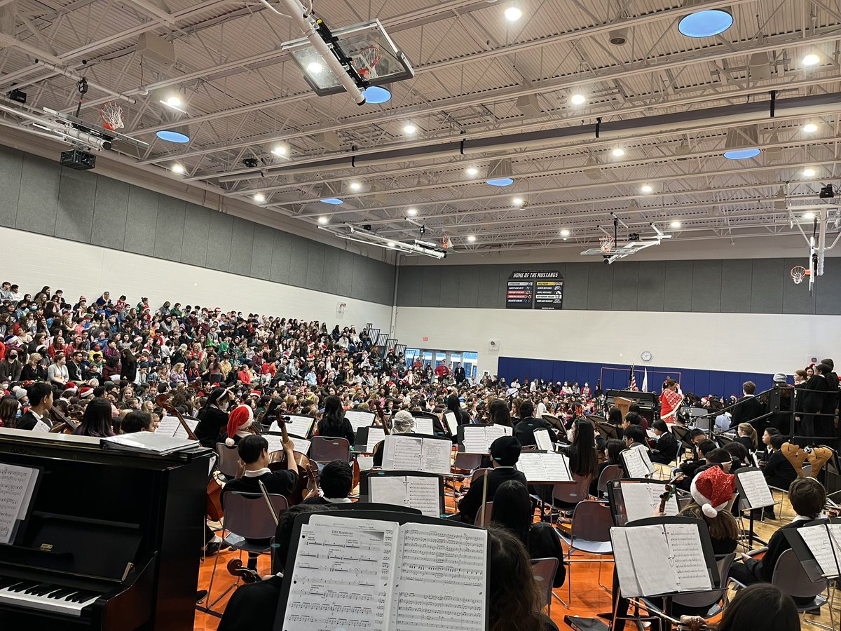 Anna Davis tweet media