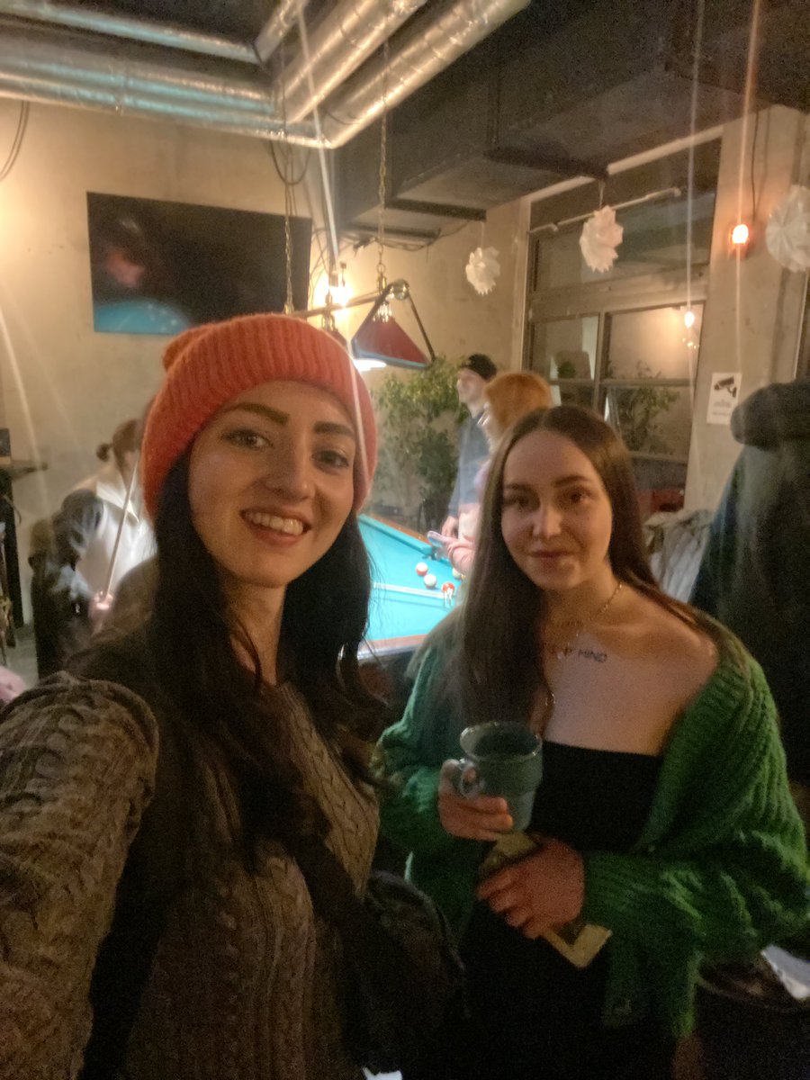 Having a great last Christmas get2gether w/ the amazing #Berlin #Web3 community. 😍 🎄 Thank you <a href="/LIFT99co/">LIFT99.co</a> &amp; @House_of_Degen for organizing this together 🙌🏼✨ The Magic is with us 🪄