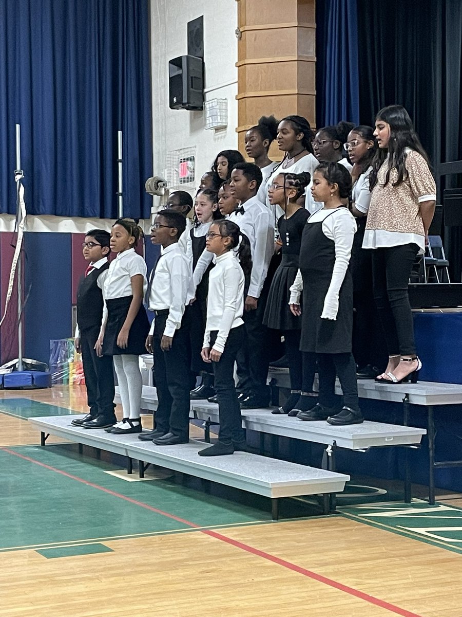 Enjoying the musical experience <a href="/HowellRoadVS13/">Howell Road Elementary School</a>! What a special time, loving it.